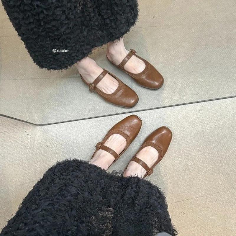 Dámské boty Horký výprodej Dámské pantofle s uzavřenou špičkou Módní pantofle s přezkou Dámské ležérní pantofle Nový nejprodávanější Ploché pantofle