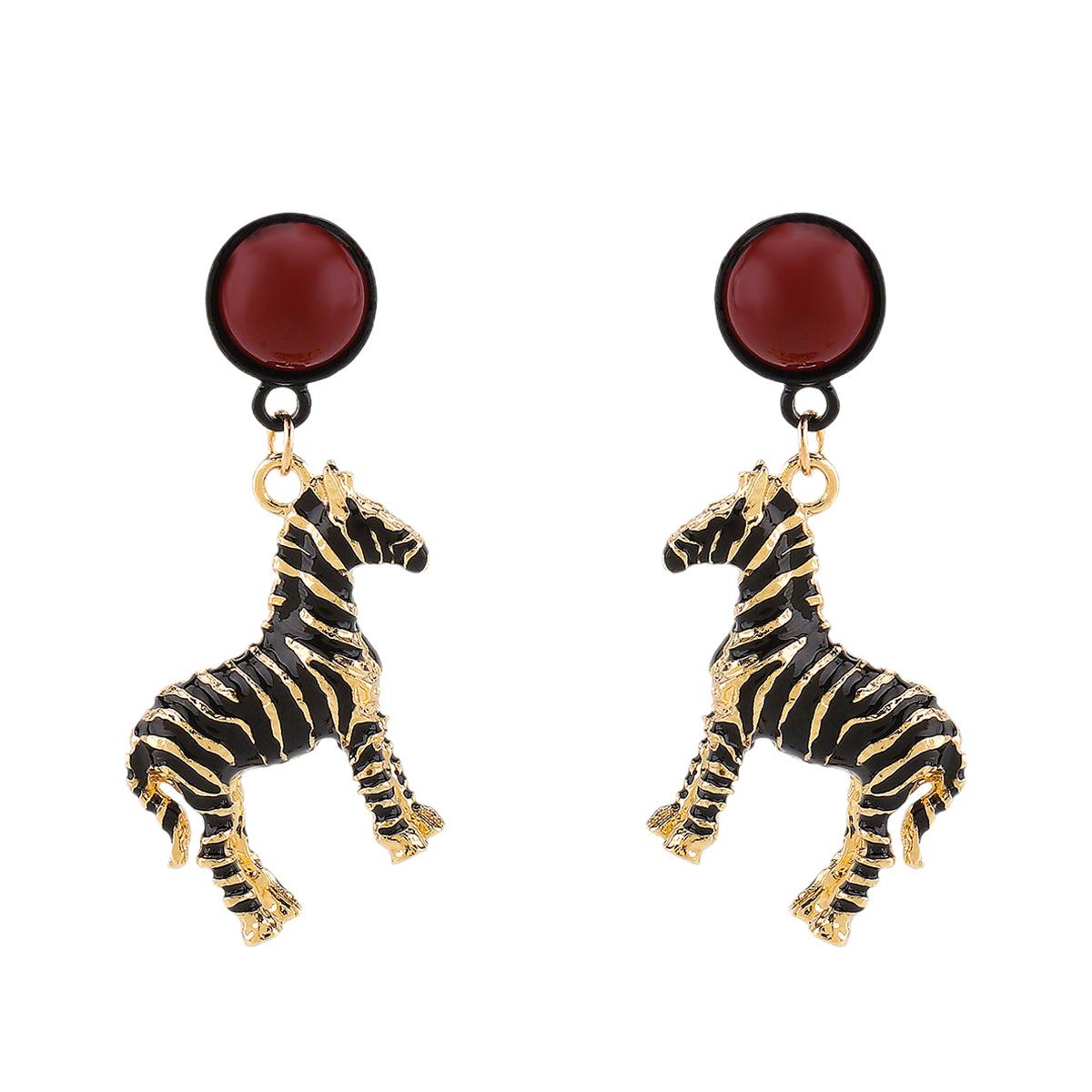 

Женские ретро серьги-зебры - Серьги с животными, стоящими и лежащими, Смелые черно-белые полосы, Повседневные и для торжественных мероприятий, Подарок для женщин