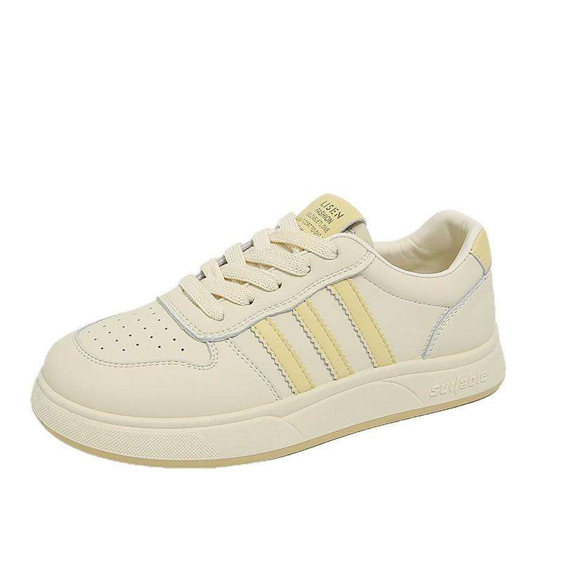 Atmungsaktive kleine weiße Mesh-Schuhe Damen 2025 neu beliebt Sommer dicksohlige vielseitige Mesh-Schuhe lässige Damen Schuhe Board Schuhe