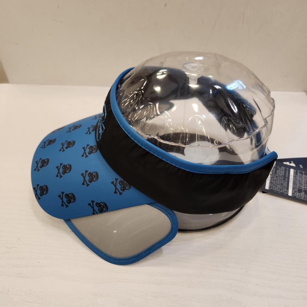 A Functional Men's Sun Cap with a Stylish UV Protection Brim Featuring a Golf Logo.