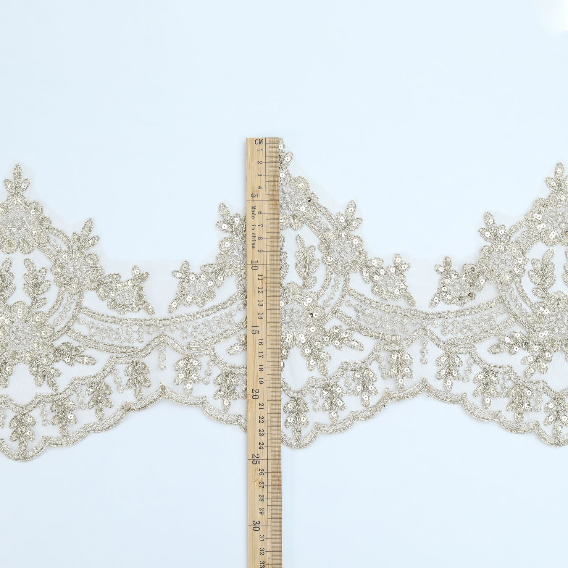 

Блестящие Пайетки Автомобильная Кость Кружево Аксессуары для Одежды Подтяжки Свадебное Платье для Невесты Танцевальная Одежда Ручная Работа DIY Материал для Головного Убора with gold/width 24CM