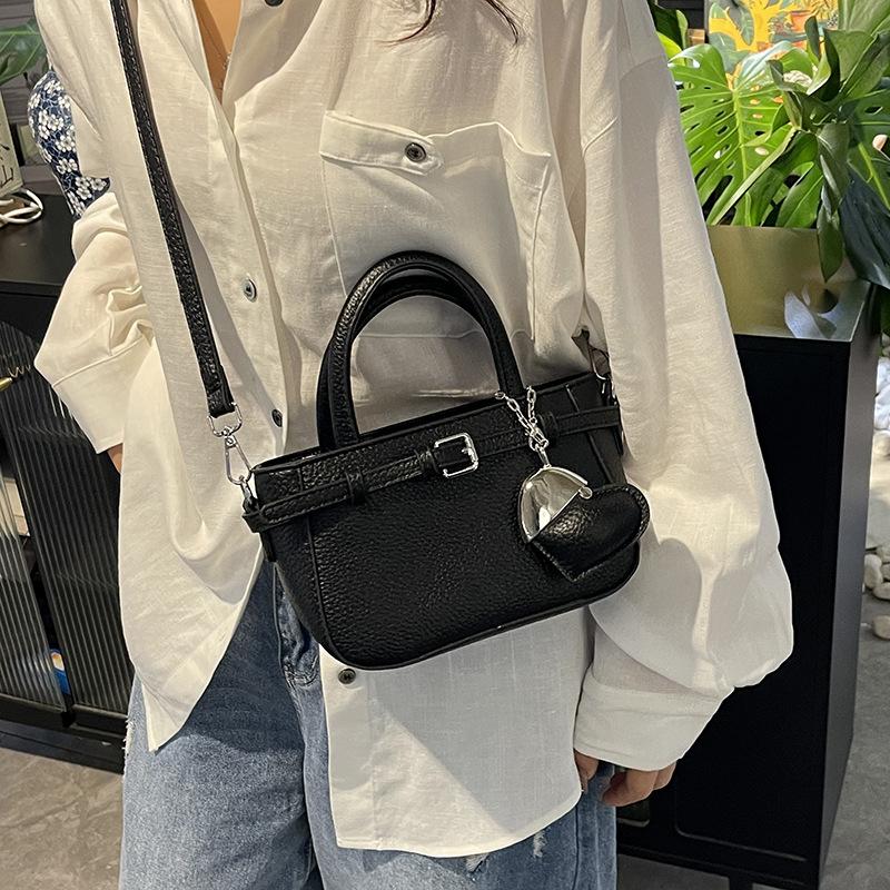 Retro High-end Niche Handbag Bag Women's Bag 2025 New Simple Small Square Bag Versatile Shoulder Crossbody Bag