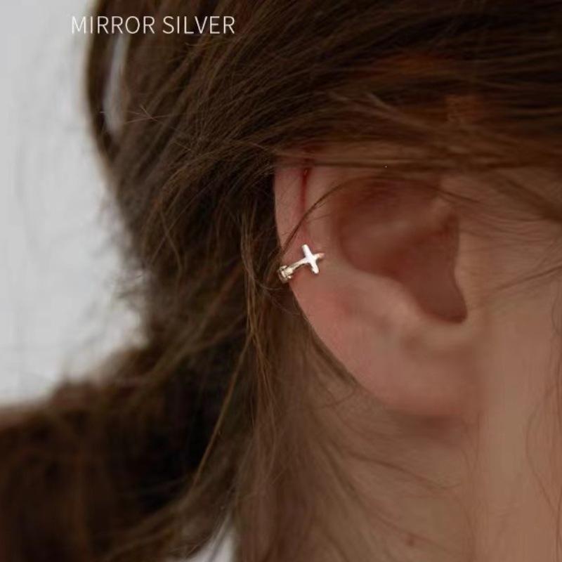 Korean Style 925 Silver Plated Celebrity Earrings: Exquisite Women's Ear and Cartilage Studs