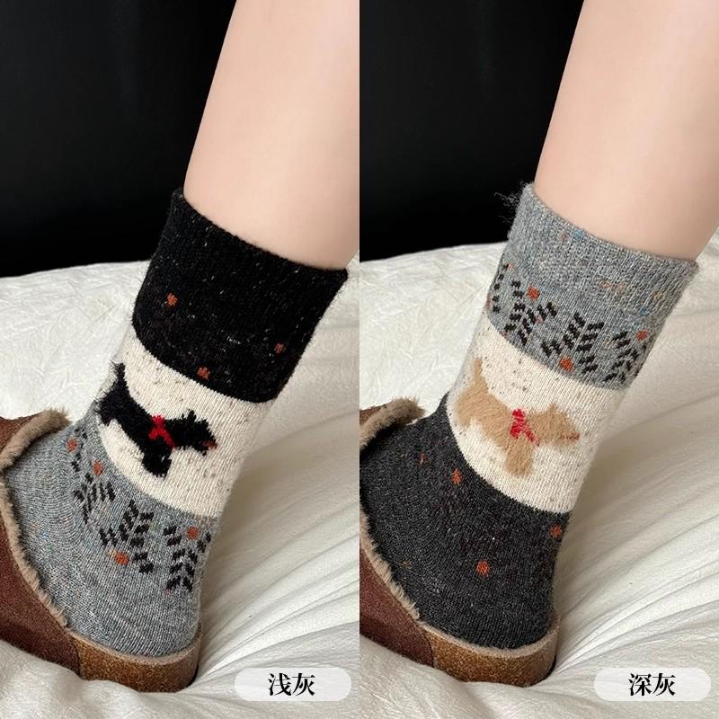 1/2/5pairs New Fashion Autumn Winter Mid-tube Socks Cartoon Dog Pattern Plush Women's Socks Sweet Cute Hosiery Christmas Gifts