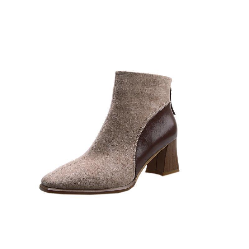 Модные остроносые ботильоны на высоком каблуке Модные короткие сапоги на квадратном — фото 6