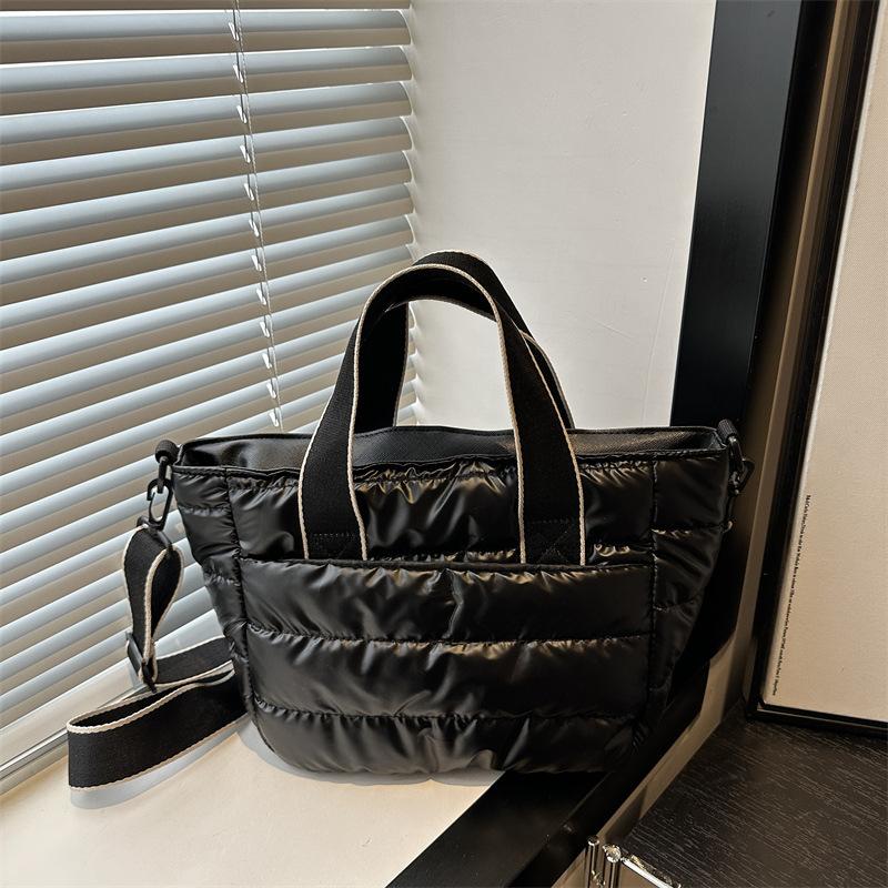 Trendige Modehandtasche Damenhandtasche Herbst und Winter neu Baumwolltasche mit großer Kapazität einfache Schulter-Tragetasche