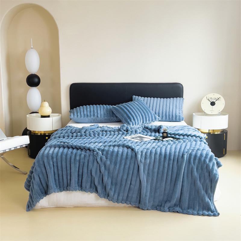 Thickened Coral Fleece Rabbit Fur Nap Blanket