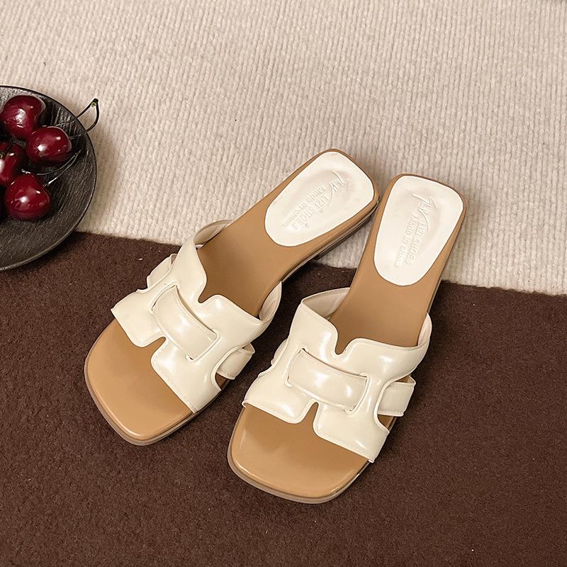 Fashion thick heel temperament slippers women's 2025 summer new square head high heel European and American casual fashion cool slippers women's shoes