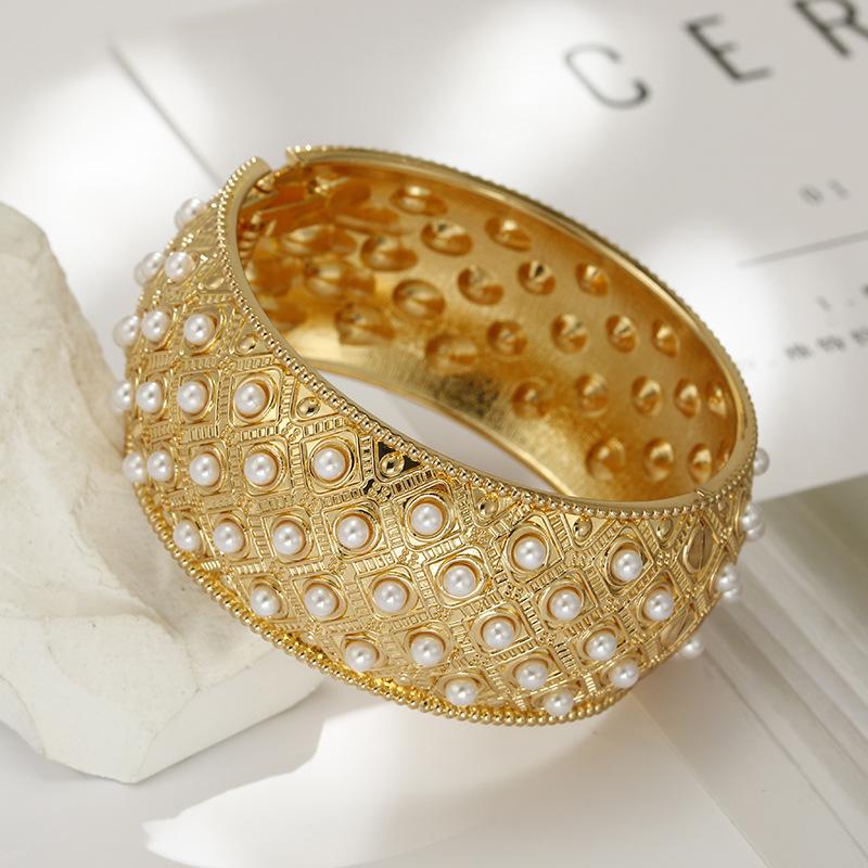 European and American Bracelet Original Design, Women s Praising Style 17CM