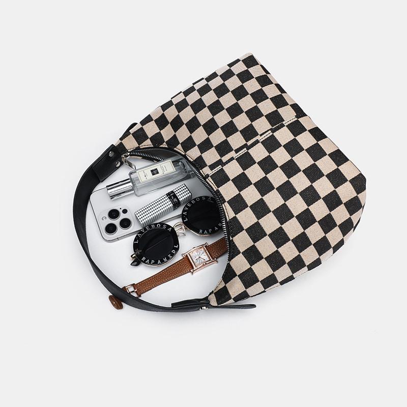 IELGY Ladies Underarm Bag Checkerboard Checkerboard Contrast Color Crescent Bag