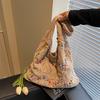 Lazy wind big bag women's new popular fashion knitted shoulder bag large capacity commuter tote bag