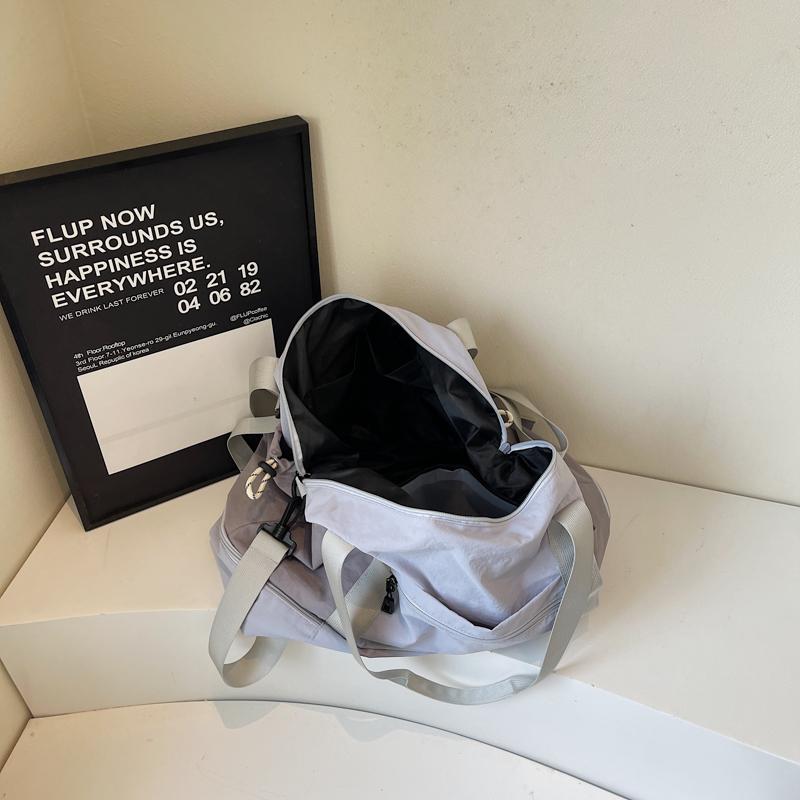 Short-Distance Travel Bag Dry Wet Separation Large Capacity Fitness Bag Luggage Bag Student Sports Shoulder Crossbody Bag with Separation Shoes Bags