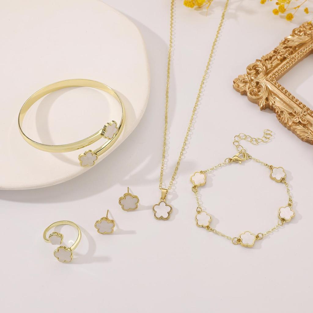 European and American Hot-Selling Lucky Clover Jewelry Set: Five-Leaf Bracelet, Earrings, Necklace & Ring for Women