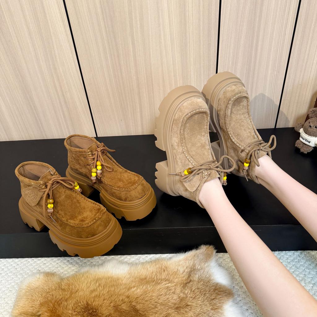 Britischer Stil Damen modische vielseitige erhöhende Fußgewölbeunterstützung bequeme weiche elastische stoßdämpfende rutschfeste lässige Martin-Stiefel