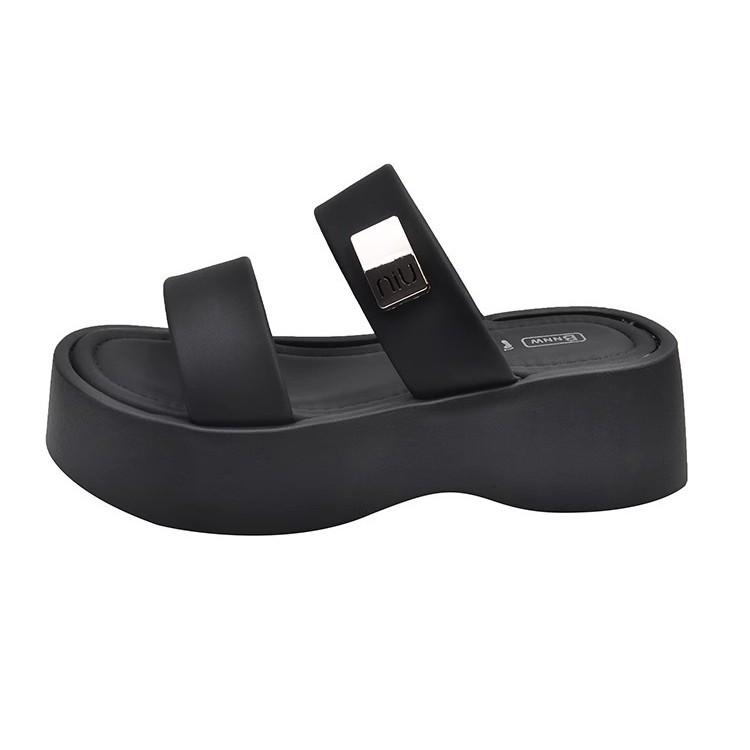Internet celebrity platform slippers women's summer wear 2025 new models are versatile comfortable seaside beach cool slippers tide