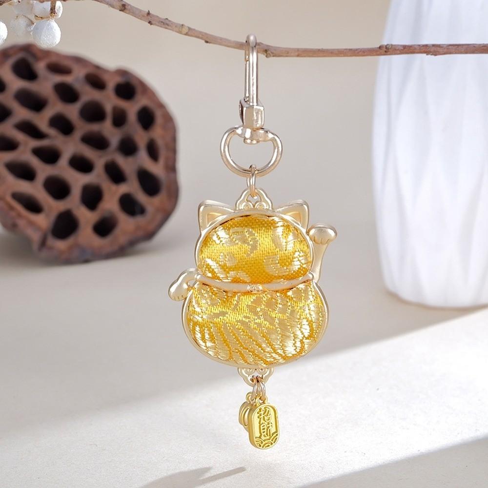 Metal Little Cat Small Keychain Double-sided Retro Lucky Keychain Lucky Cat Keychain Bag Pendant