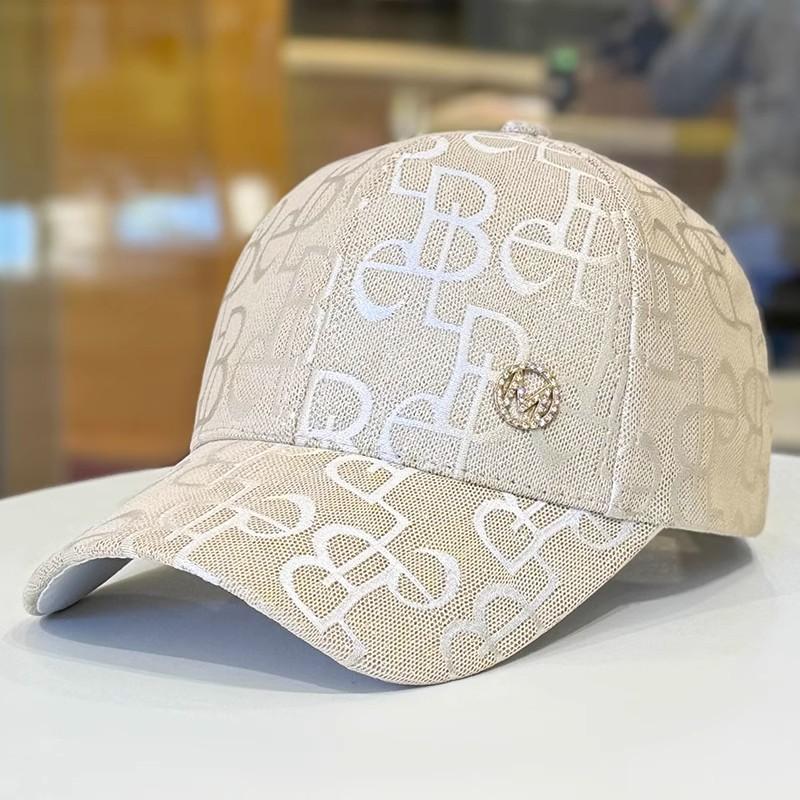Damen Mode Verstellbare Baseballkappe Frühling Sommer Herbst M Runde Logo Kappe Stil Für Alle Jahreszeiten Für Männer Und All-Match Trendig Für Den Alltag