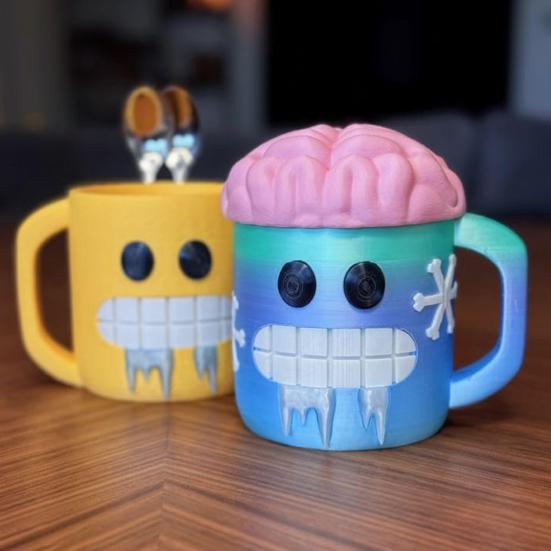 Smile Face Ice Cream Cup Holder Reusable Insulated Ice Cream Pint Sleeve 16oz Novelty Ice Cream Accessory