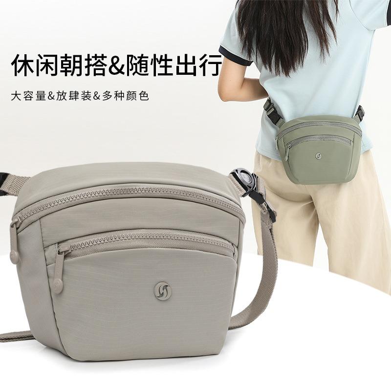 Flerlagers messengerväska i canvas för kvinnor, lättviktig nylon, vattentät fritidsväska, mångsidig textur, pendlaraxelväska för kvinnor