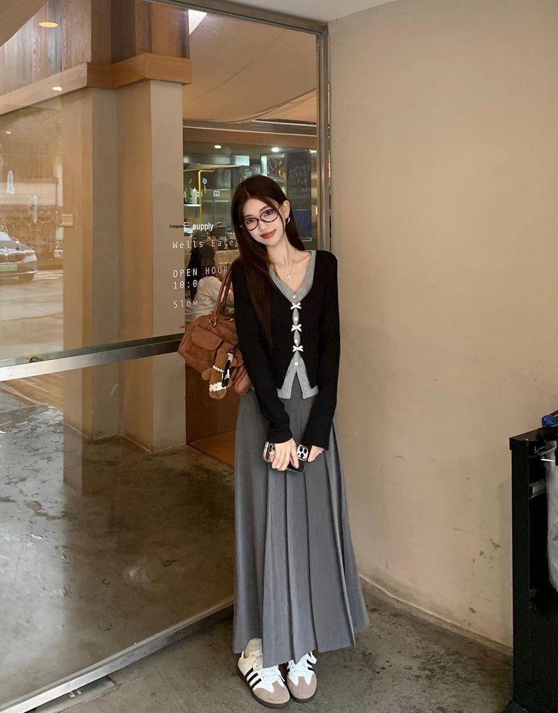 Reiner Süßer Mädchenstil: Zweiteiliges Langarm-T-Shirt & Halbkörperrock-Set für Damen