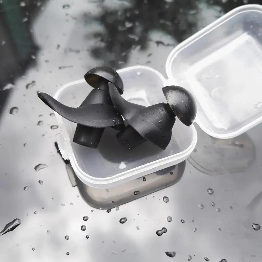 Portable Earplugs for Swimming Classic Durable Waterproof Soft Earplugs Silicone Ears Plugs for Pool Sports Accessories with Box