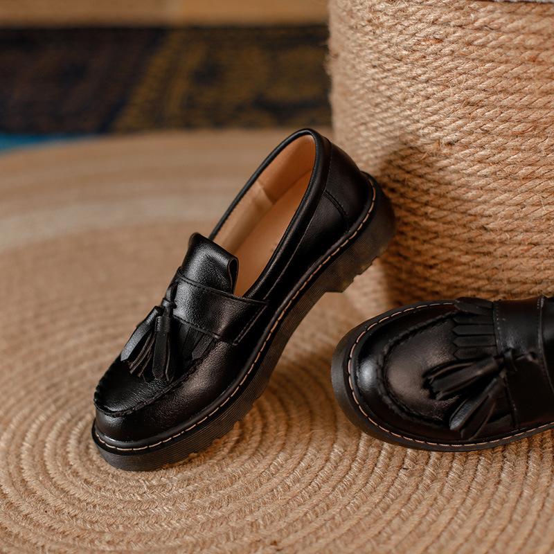 Leather Vintage Nostalgia Lolita Shoes Tassel Cowhide Loafers Women Shallow Student Maiden Shoes Pumps Mary Janes Shoes