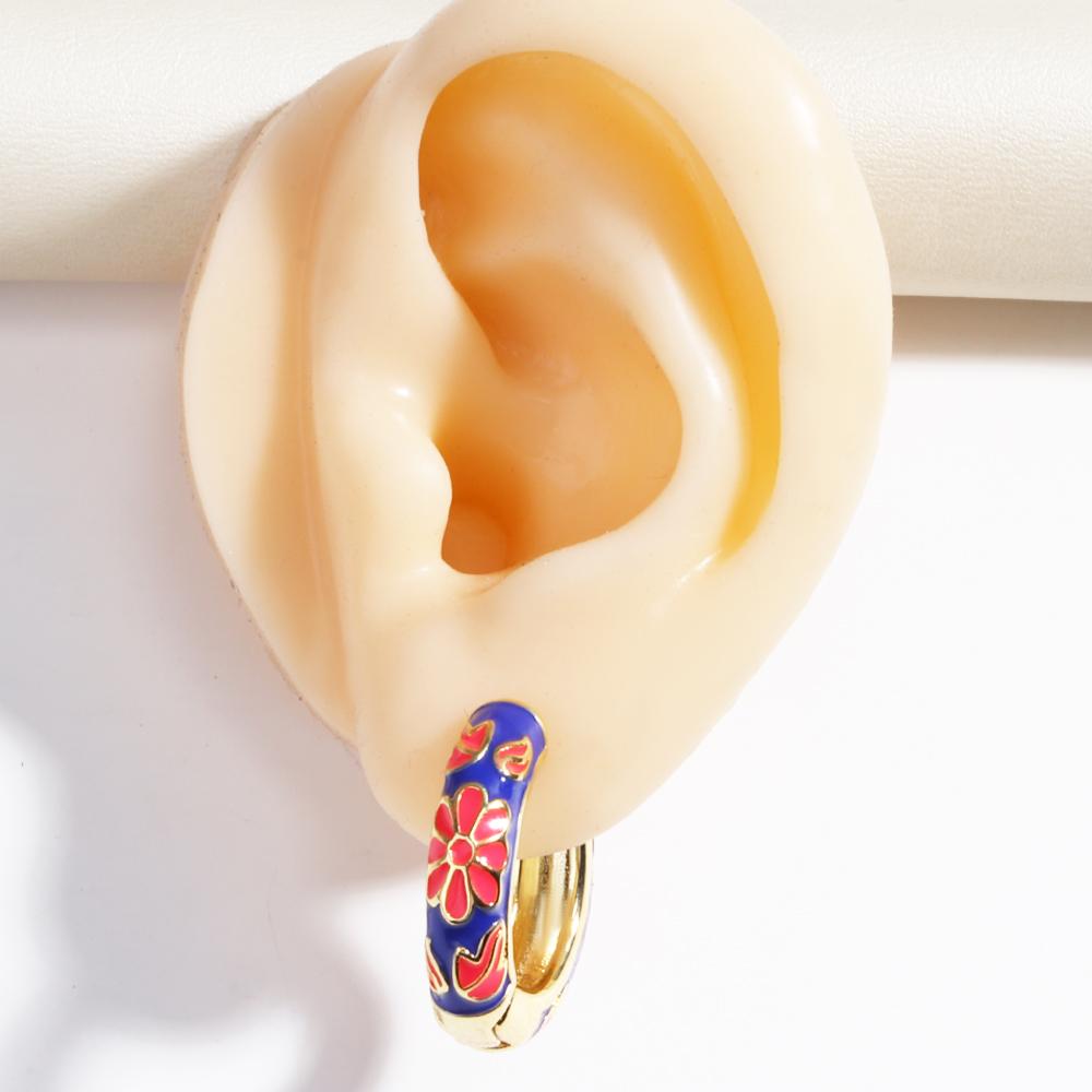 Bunte Emaille Blume Gänseblümchen Chunky Runder Kreis Creolen Ohrringe Weiblich Goldfarbe Kupfer Ohrstecker Huggies Schmuck für Frauen