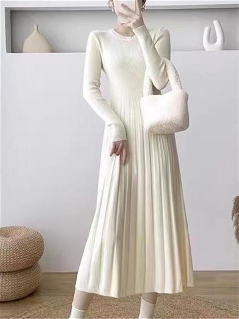 Stickad långärmad slim fit plisserad tröjklänning för höst och vinter