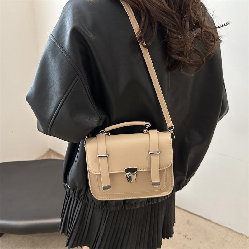 Trendy Korean Vintage Small Square Bag Stylish Minimalist Design For Autumn Fashion