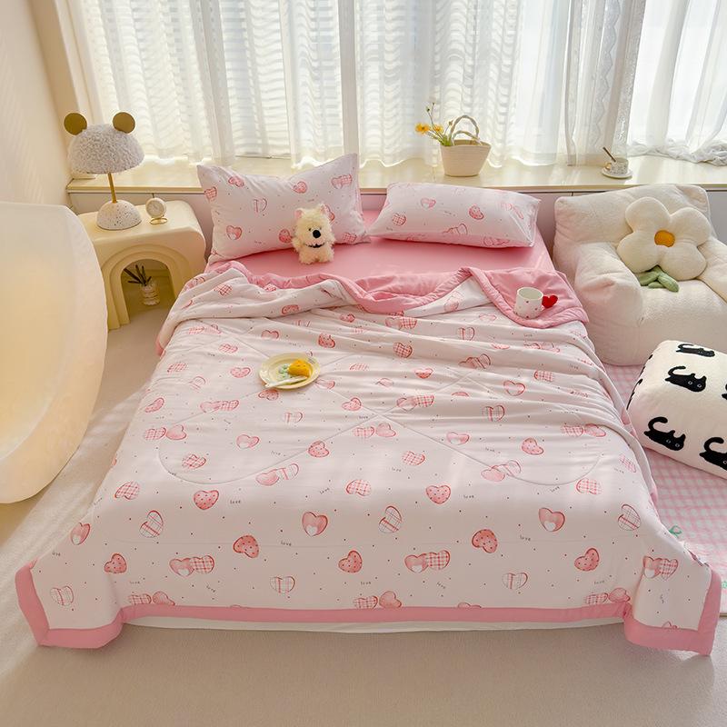 Ultra-Soft Summer Cooling Quilt - Lightweight, Breathable & Skin-Friendly with Embossed Floral Print Design for All Seasons - Perfect for Bedroom