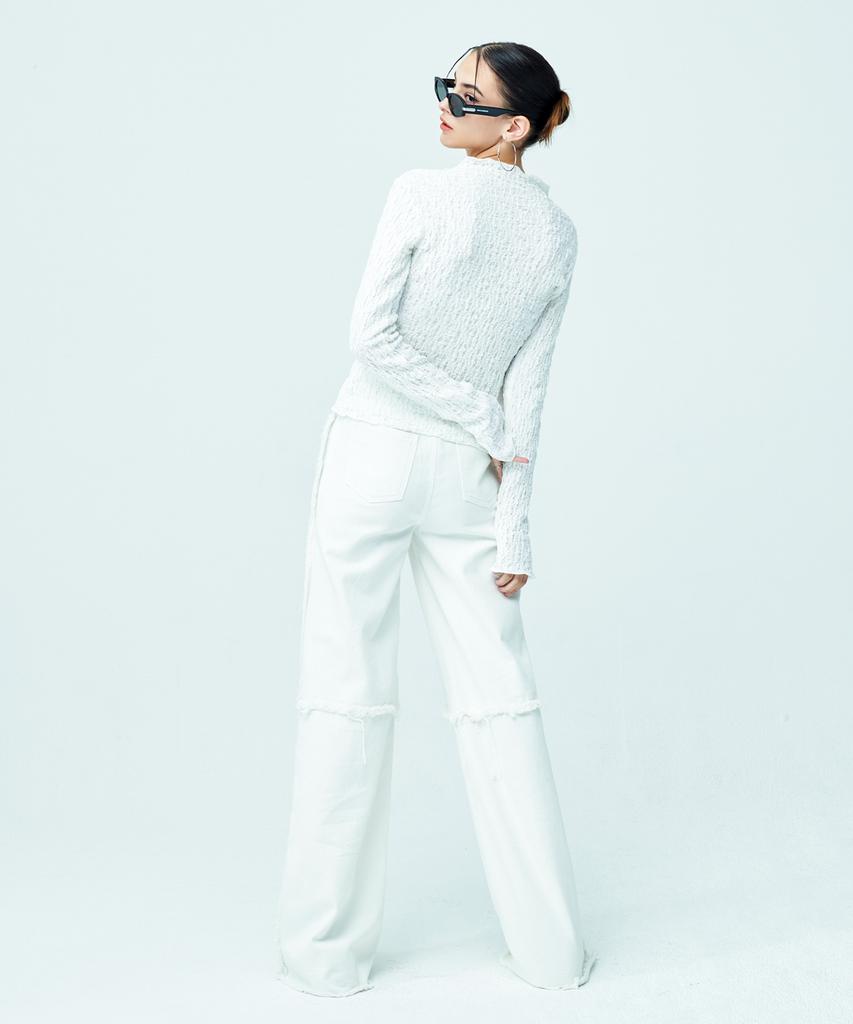 ATTENTIONROW FOR WOMEN Cloud Winkle Half-Neck Long-Sleeve T-Shirt (Ivory)