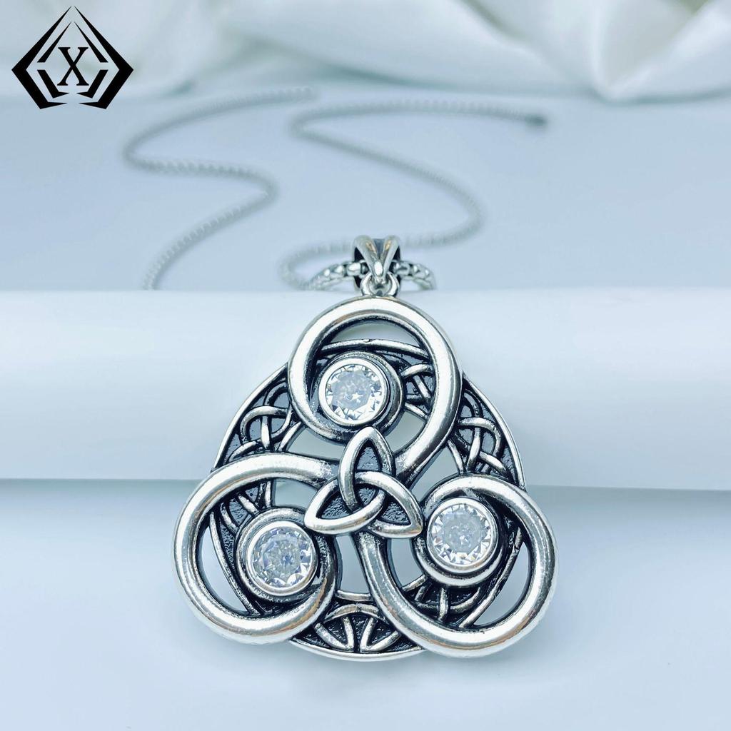 Xieweier Retro Celtic Knot Copper Unisex Yoga Necklace
