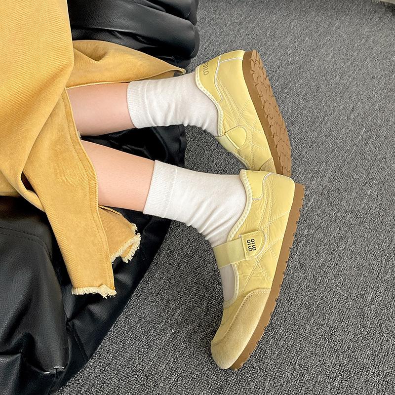 Retro White French Ballet Style Flat Bottom Shallow Mouth Single Shoes Women's Summer 2025 New Inner Height Increase Versatile Mary Jane Shoes