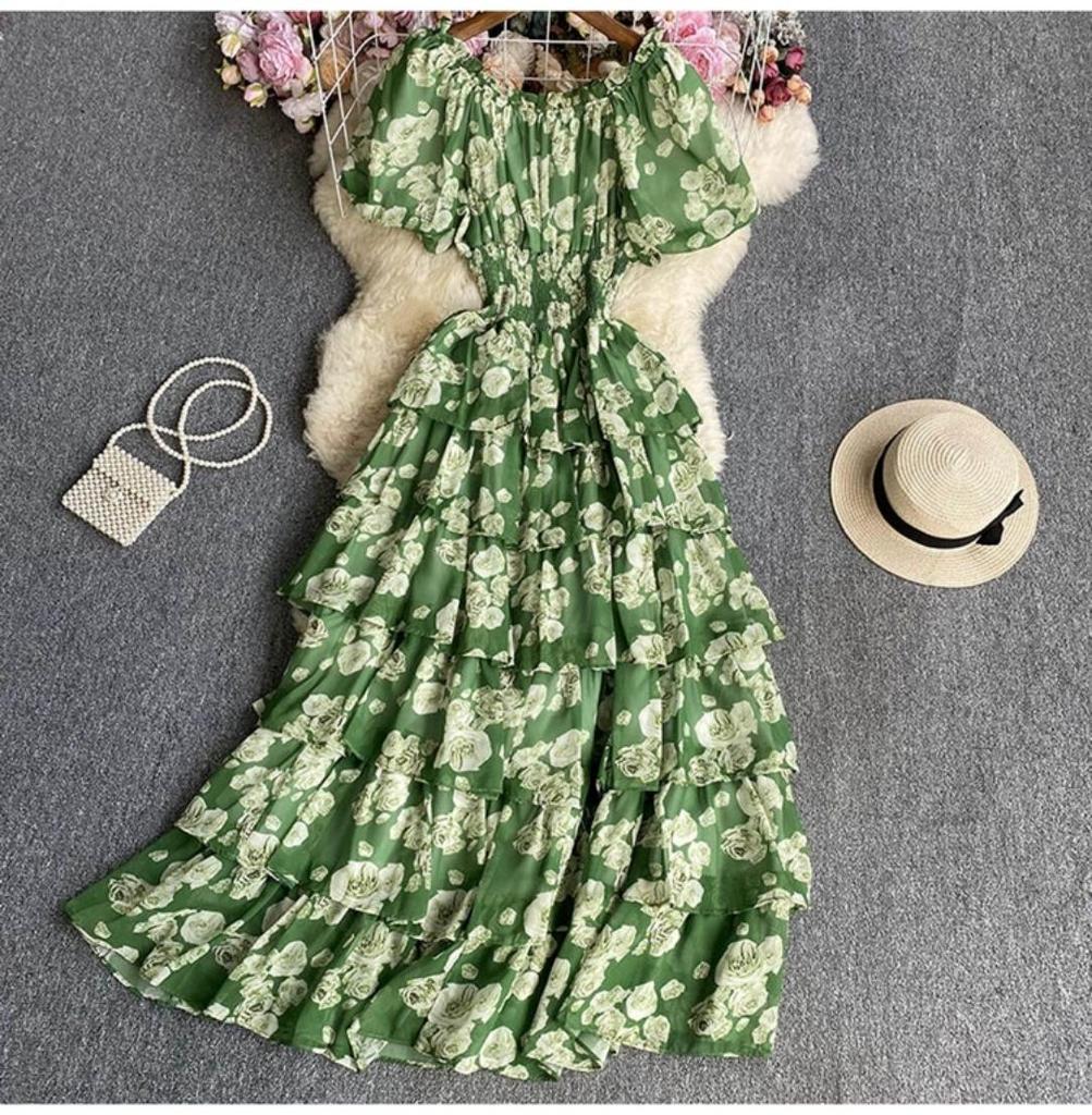 Retro Floral Chiffon Slimming Dress: Women's Summer Puff Short Sleeve High-End Vacation Cake Dress
