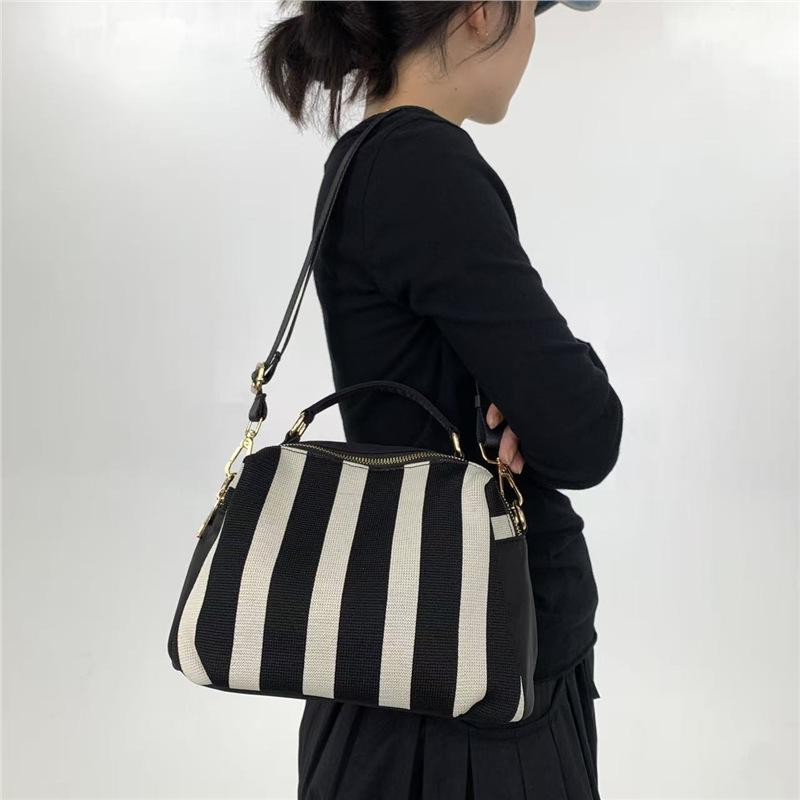 Women'S Sewn Mesh Striped Shoulder Bag, Personalized Simple And Versatile Messenger Handbag
