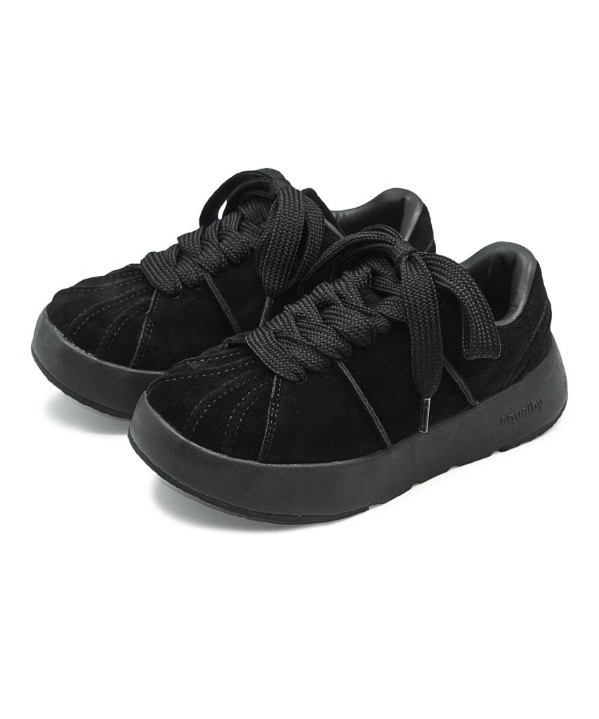Equalby Madeleine / Black
