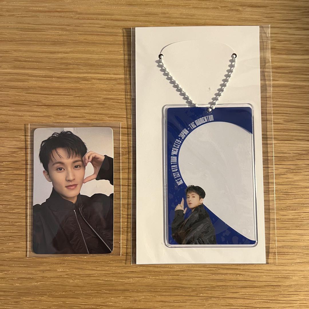 

[USED] nct127 MARK MOMENTUM Photo Card Sleeve Venue Bonus Trading Card
