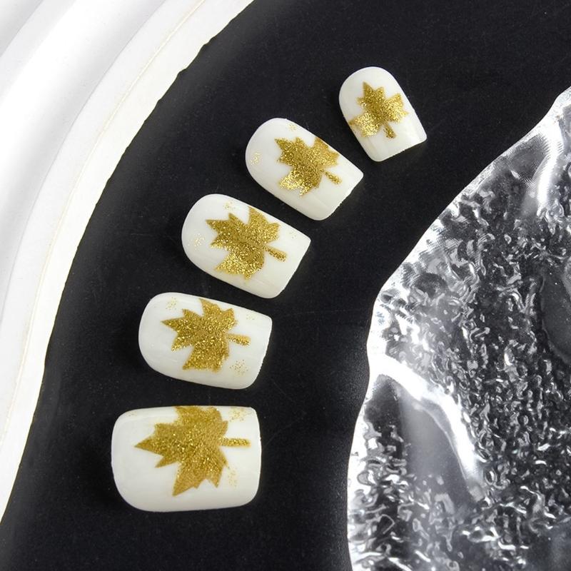 Autumn Shimmers Press on Nail 24 Pieces Maple Leaf Glitters Design ABS Material Easy Application Fake Nail Daily Wear