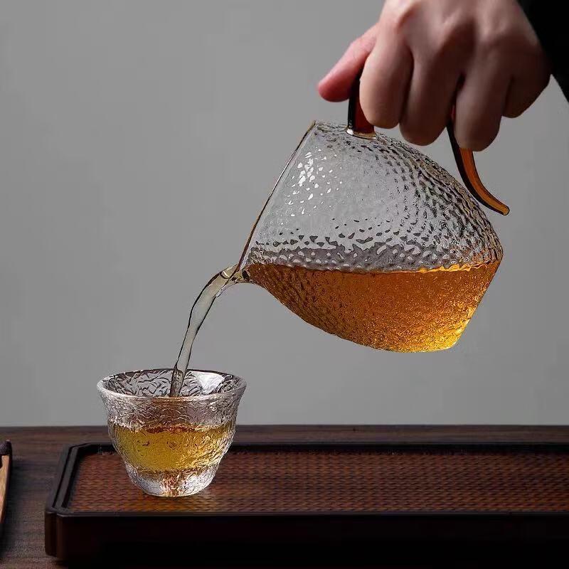 Textured Glass Gongdao Tea Pitcher