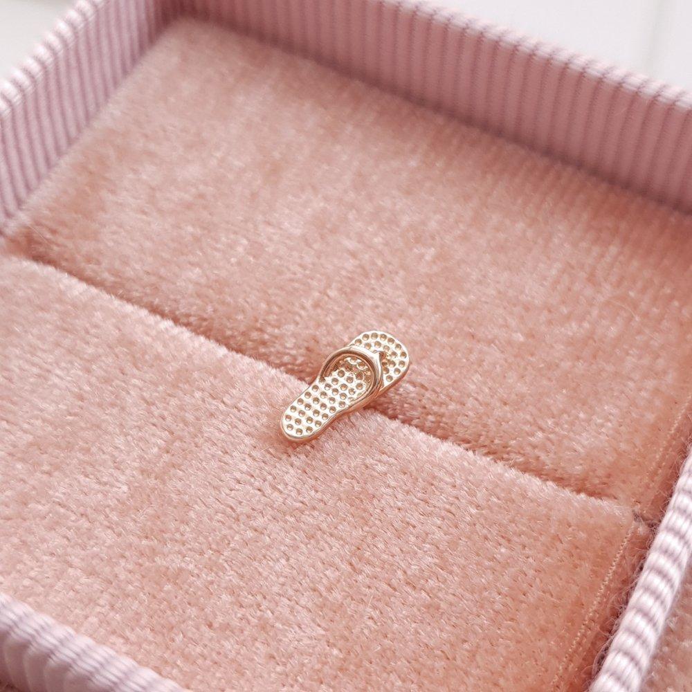 

14K gold Du204 slipper piercing yellow gold