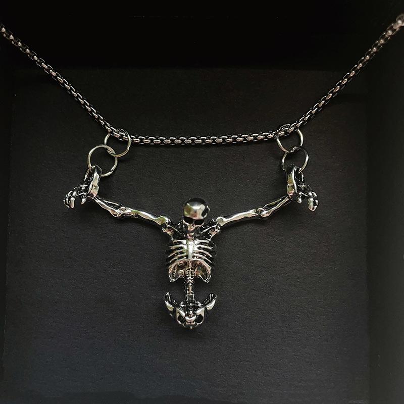 Punkowy Styl Ukarany Mężczyzna Czaszka Wisiorek Naszyjnik Dla Mężczyzn Vintage Spersonalizowany Naszyjnik Akcesoria Biżuteria na Imprezę Prezenty na Halloween