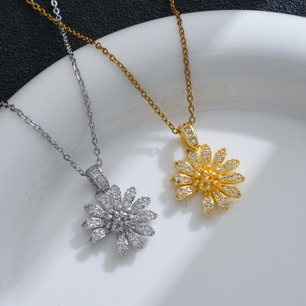 Elegant 2026 Super Sparkle Small Daisy Necklace: Women's Full Diamond Sunflower Collarbone Chain