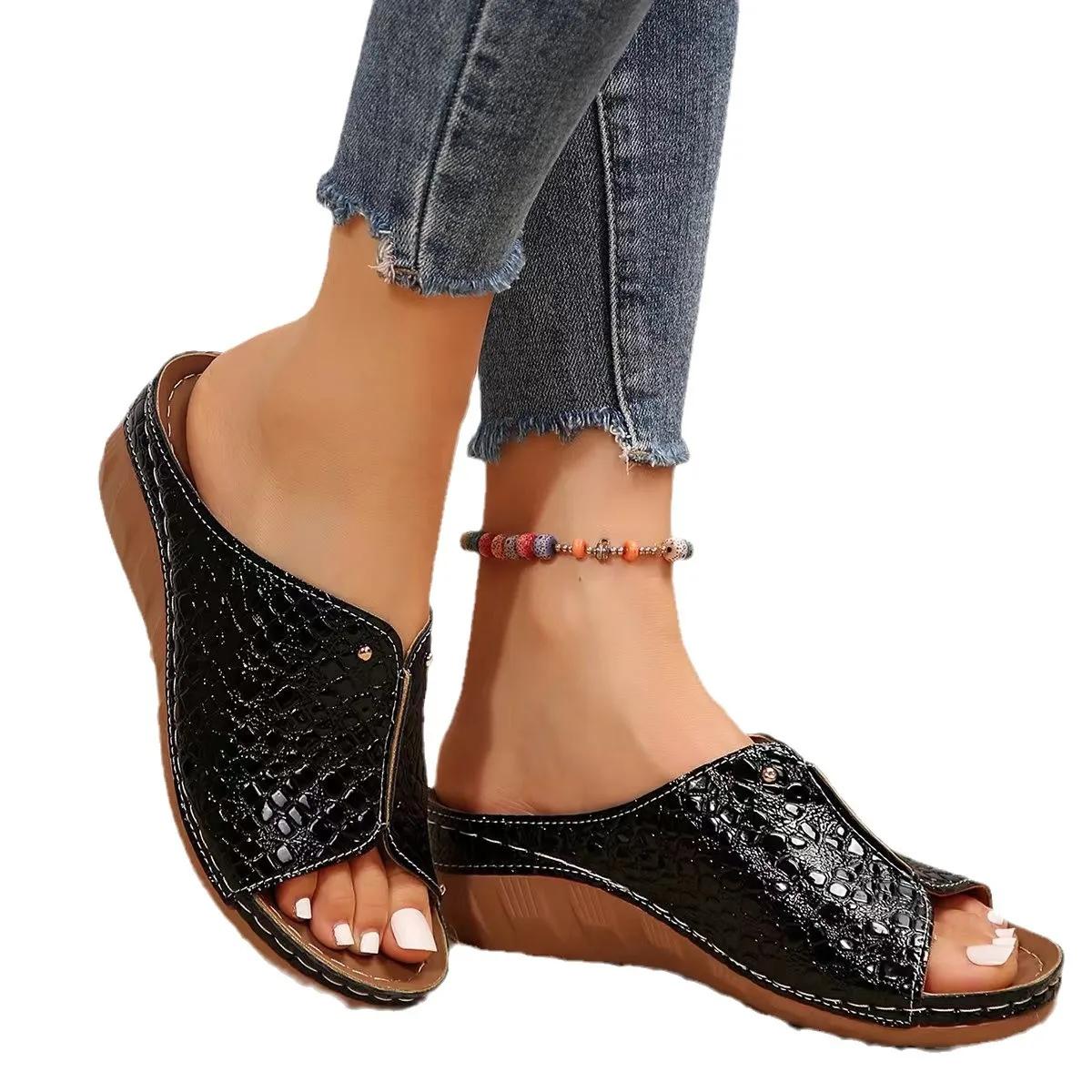 

Fashion Women Sandals Black Gold Silver Wedge Platform Shoes for Women Plus Size 36-43 Retro Thick Bottom Gladiator Shoes Slippers Women 36