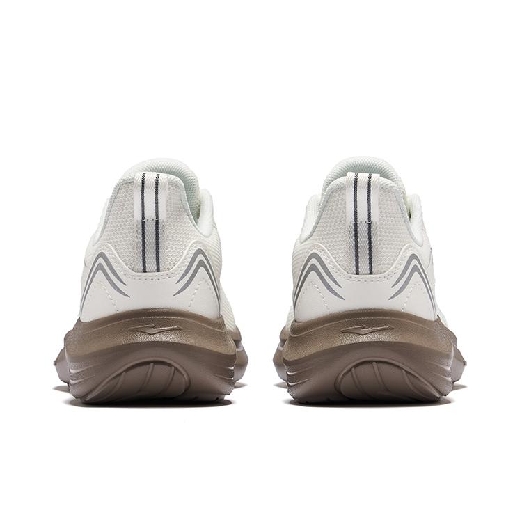 Hongxing Erke Cloud Running Shock Absorption Low Top City Commuting Running Shoes Women sneaker Micro-Crystal-White 52125103319-001