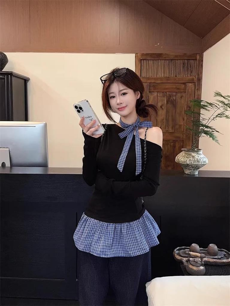 Korean Style Faux Two-Piece Long-Sleeve Women's Top, Early Spring 2026, Elegant and Unique Base Layer for Petites