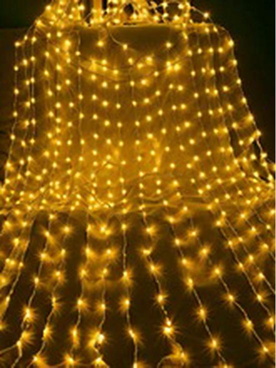 LED Halka Ağaç Tepeliği: Düşük Voltajlı Yıldız Şelalesi Noel Işık Zinciri