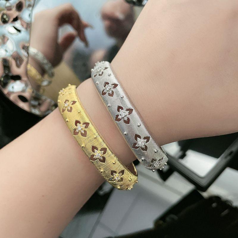 Bransoletka Palace z wydrążonego szczotkowanego materiału w stylu włoskiego retro i z klasą, niszowa słodka i fajna bransoletka dla kobiet