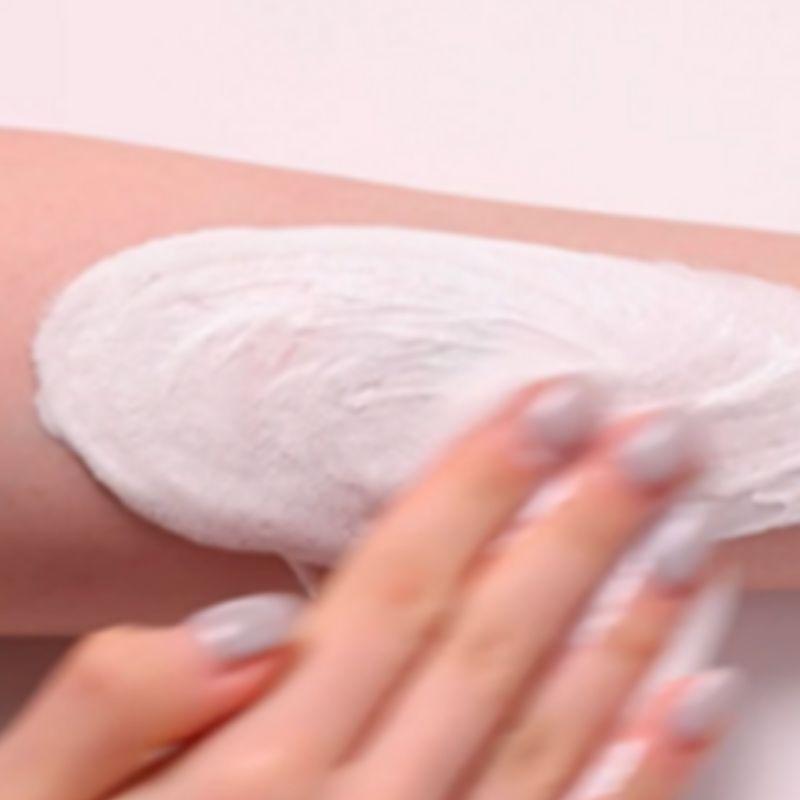 The Face Shop Pirinç Suyu Parlak Pirinç Kepeği Yüz Temizleme Köpüğü 150ml