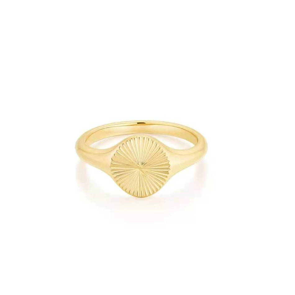 Titanium Steel Ring Mid-Ancient Light Luxury Ring Stainless Steel Ornament Women's High-Grade Jewelry Non-Fading Ring
