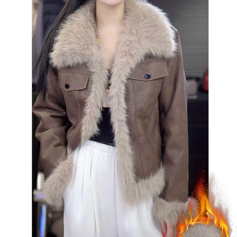 Retro short thickened fur integrated jacket autumn and winter new thin velvet warm jacket locomotive clothing